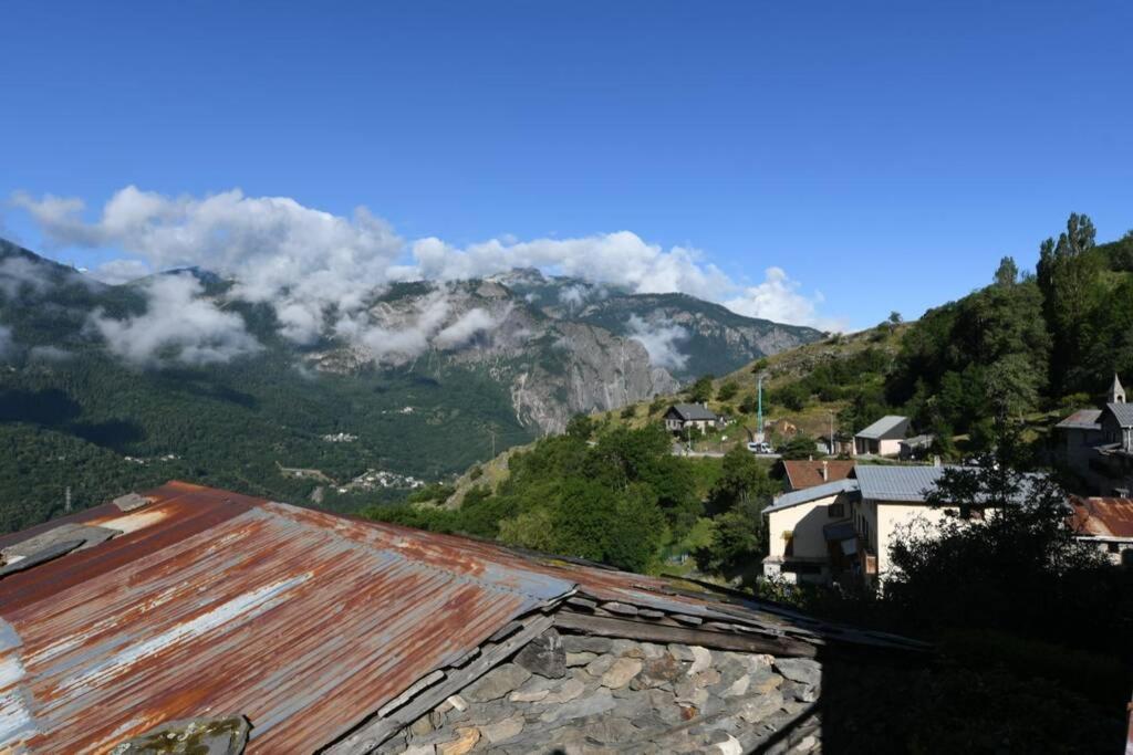 Logement Renove Avec Vue Panoramique La Saussaz Exteriör bild