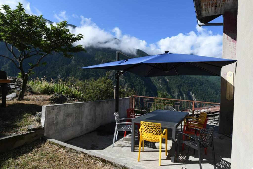 Logement Renove Avec Vue Panoramique La Saussaz Exteriör bild