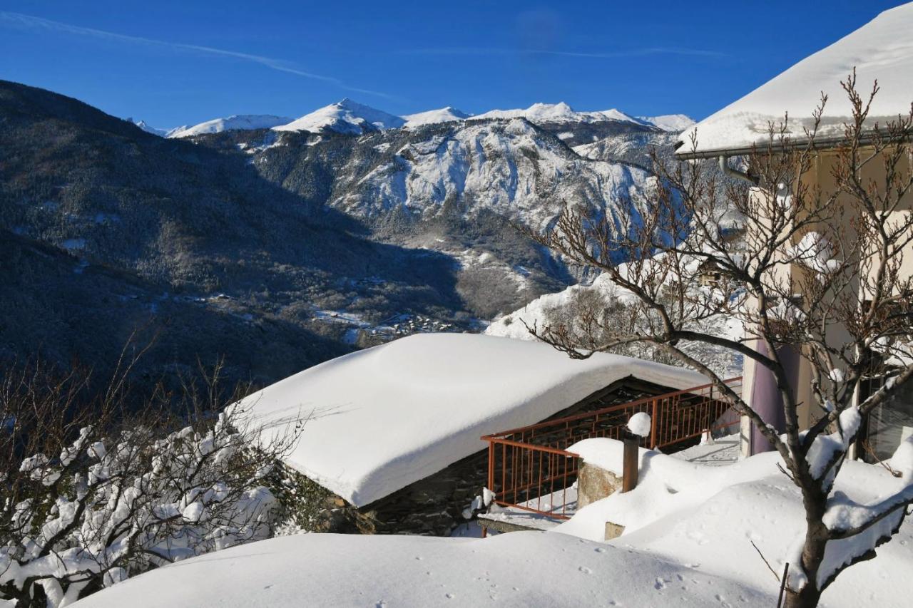 Logement Renove Avec Vue Panoramique La Saussaz Exteriör bild